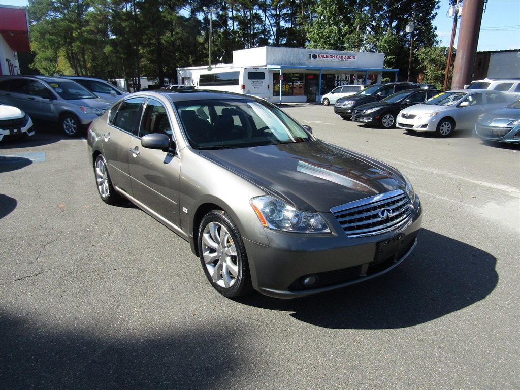 Used 2007 INFINITI M35 w/ Technology Pkg RWD image 10