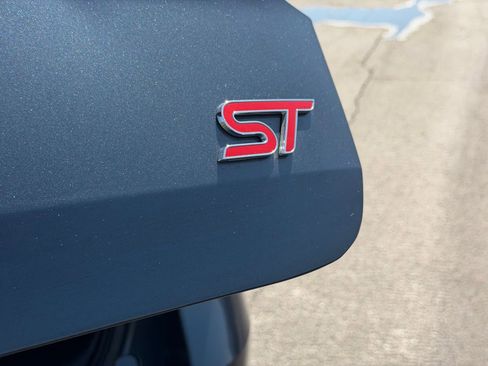 Used 2022 Ford Explorer ST w/ Equipment Group 401A AWD/4WD image 35