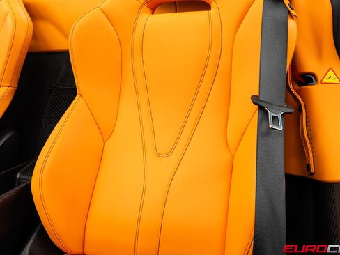 Used 2022 McLaren 765LT RWD image 44