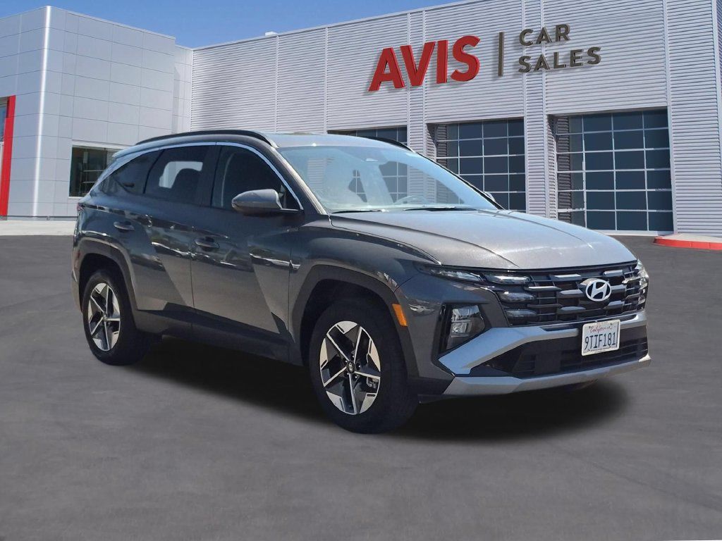 Used 2025 Hyundai Tucson SEL AWD/4WD image 3