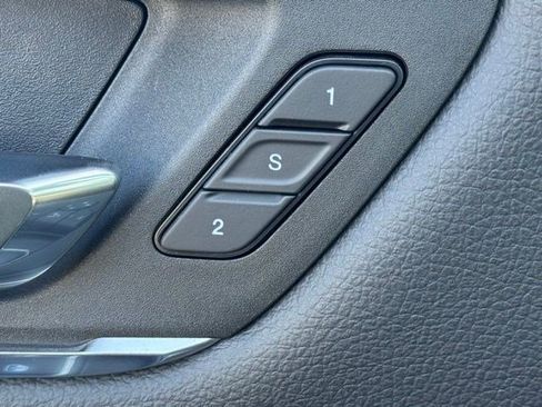New 2026 RAM 1500 Laramie AWD/4WD image 10