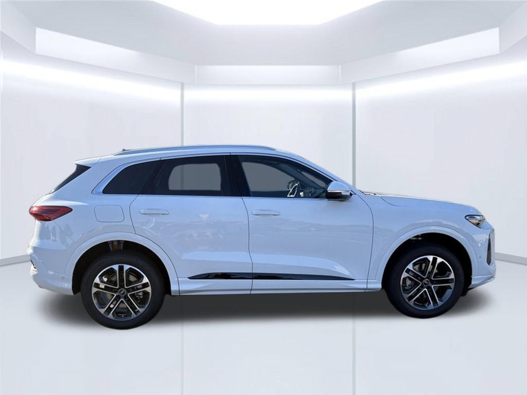 New 2026 Audi Q5 Premium AWD/4WD image 9