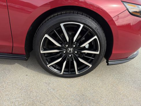 Used 2023 Honda Accord Touring image 13