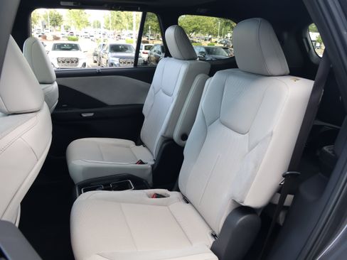 Certified 2026 Lexus TX 350 AWD w/ Technology Package image 38