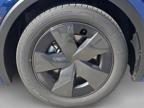 New 2026 Toyota Prius Plug-In Hybrid image 10