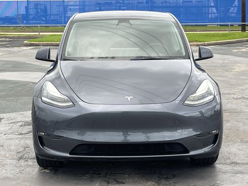 Used 2022 Tesla Model Y Long Range AWD/4WD image 6
