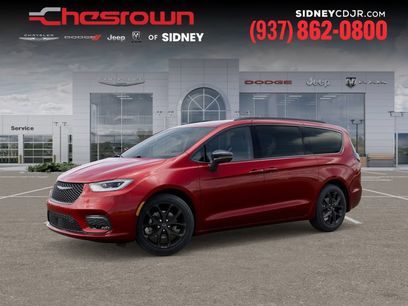 New 2026 Chrysler Pacifica Select w/ S Appearance Package