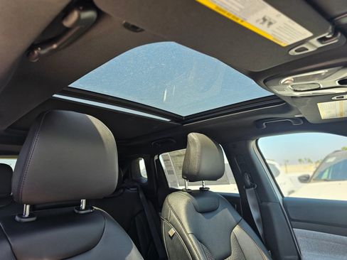 New 2026 Jeep Compass Latitude AWD/4WD image 29
