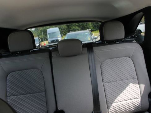 Used 2022 Ford Escape SE image 15