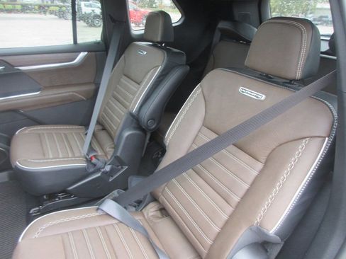 New 2026 GMC Acadia Denali Ultimate FWD image 14