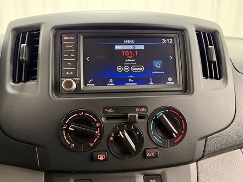 Used 2021 Nissan NV200 S w/ Back Door Glass Package image 13