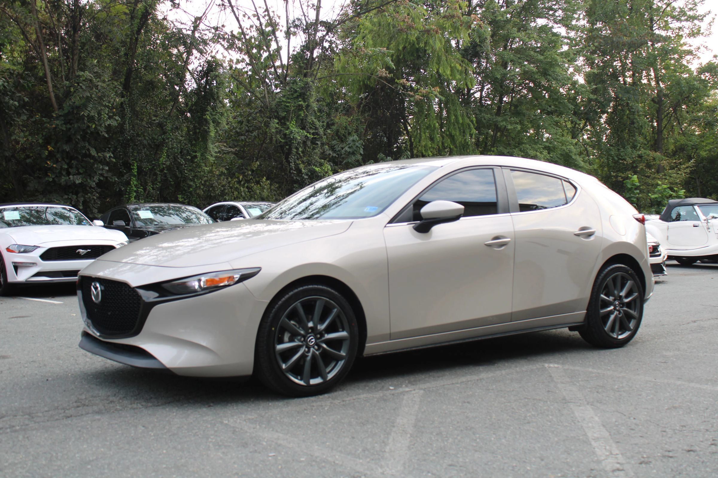 Used 2024 MAZDA MAZDA3 s FWD image 3