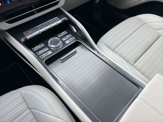Used 2026 Lincoln Nautilus Premier w/ Equipment Group 102A AWD/4WD image 33