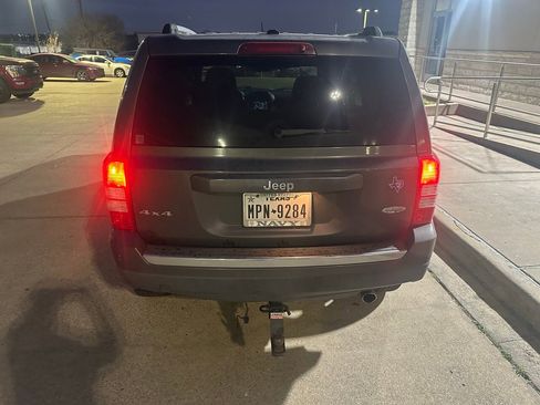 Used 2016 Jeep Patriot High Altitude image 6