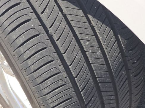Used 2018 Honda Accord LX image 4