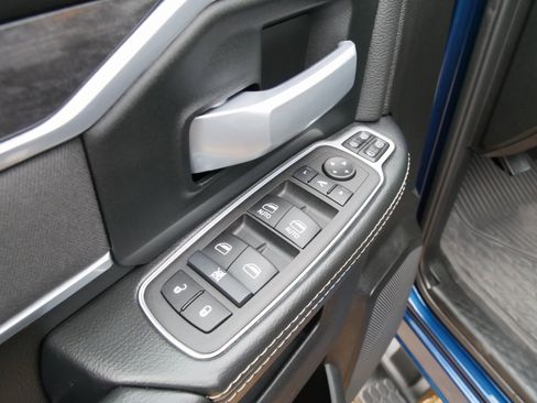 Used 2024 RAM 3500 Big Horn w/ Safety Group image 19