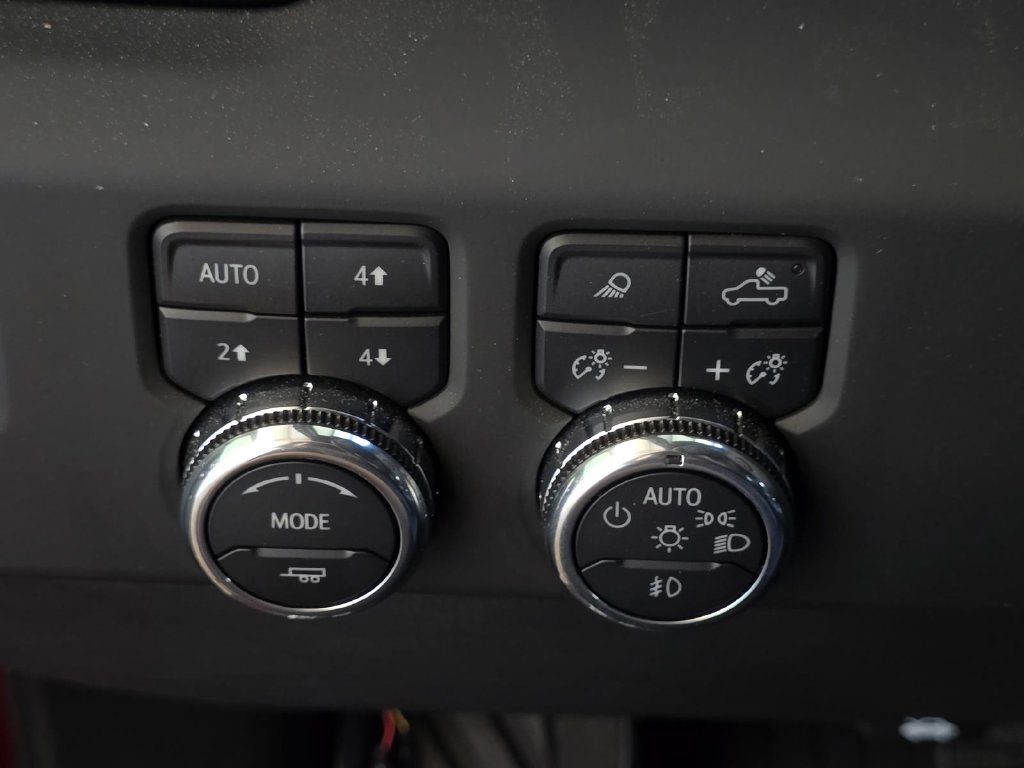 Used 2026 GMC Sierra 1500 AT4 w/ AT4 Premium Package AWD/4WD image 21
