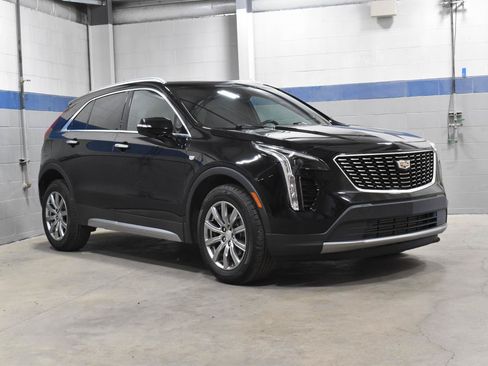 Used 2021 Cadillac XT4 Premium Luxury w/ Cold Weather Package FWD image 30