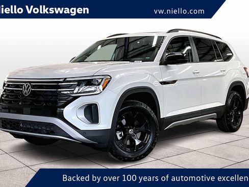 New 2026 Volkswagen Atlas Peak Edition image 1