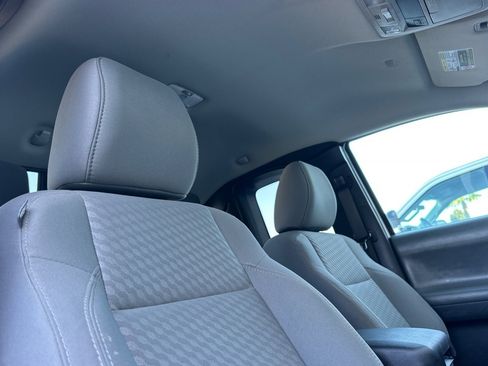 Certified 2022 Toyota Tacoma SR5 AWD/4WD image 15