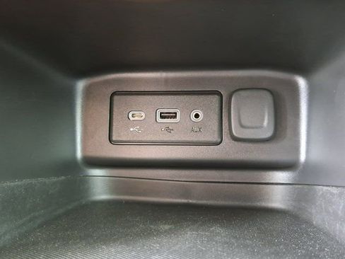 Used 2024 Chevrolet Equinox LS w/ LS Convenience Package FWD image 18