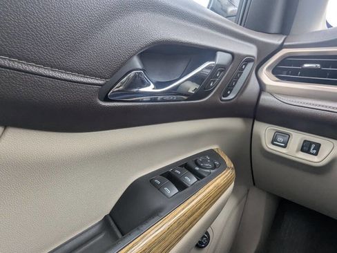 Used 2019 GMC Acadia Denali FWD image 21