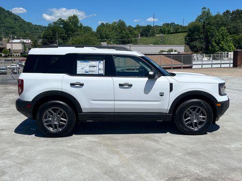 New 2025 Ford Bronco Sport Big Bend w/ Convenience Package AWD/4WD image 2