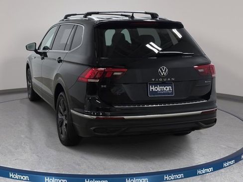 Used 2022 Volkswagen Tiguan SE AWD/4WD image 7