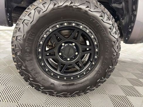 Used 2018 Toyota Tundra SR5 w/ SR5 Upgrade Package AWD/4WD image 17