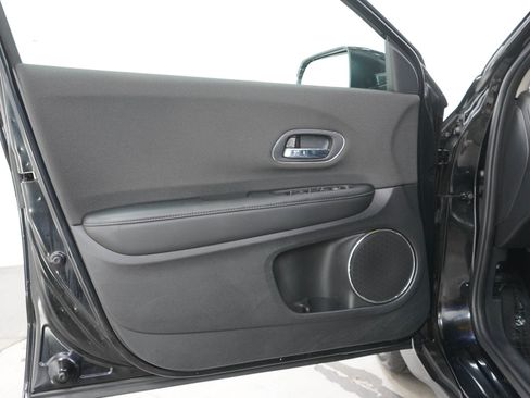 Used 2021 Honda HR-V EX image 18