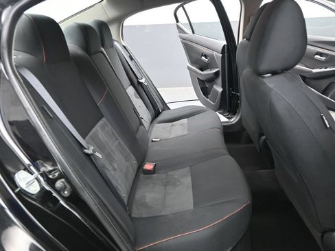 Used 2025 Nissan Sentra SR w/ Midnight Edition FWD image 29
