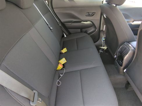 New 2026 Hyundai Kona SE image 12