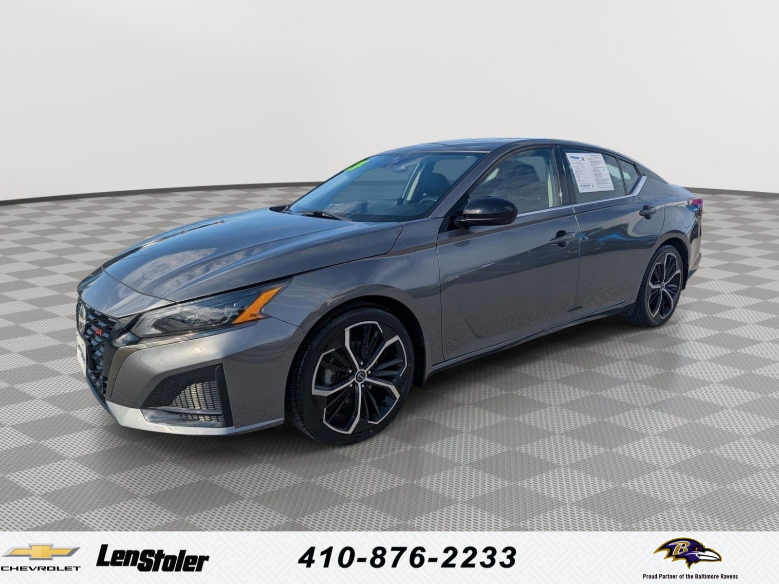 Used 2024 Nissan Altima 2.5 SR w/ SR Premium Package FWD image 1