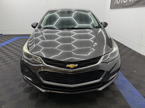 Used 2016 Chevrolet Cruze LT w/ Sun And Sound Package FWD image 4