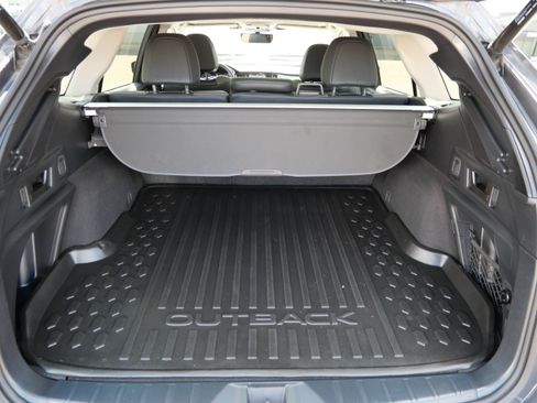 Used 2023 Subaru Outback Onyx Edition AWD/4WD image 18