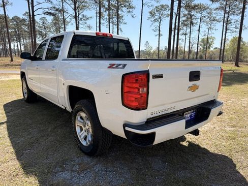 Used 2017 Chevrolet Silverado 1500 LT w/ All Star Edition image 3