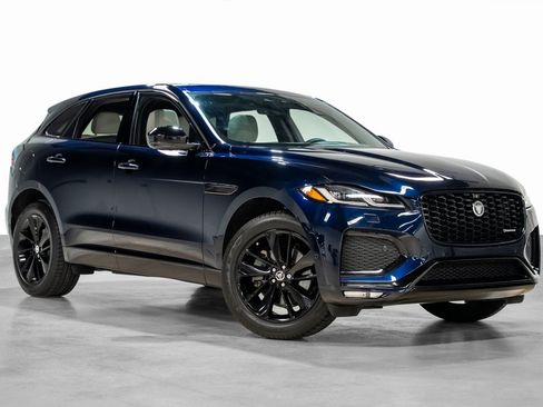 Used 2025 Jaguar F-PACE R-Dynamic S image 2