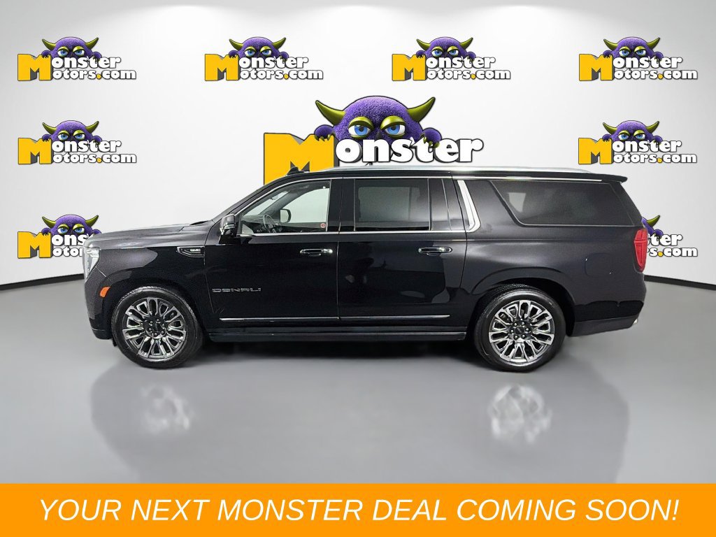 Used 2024 GMC Yukon XL Denali Ultimate AWD/4WD image 8