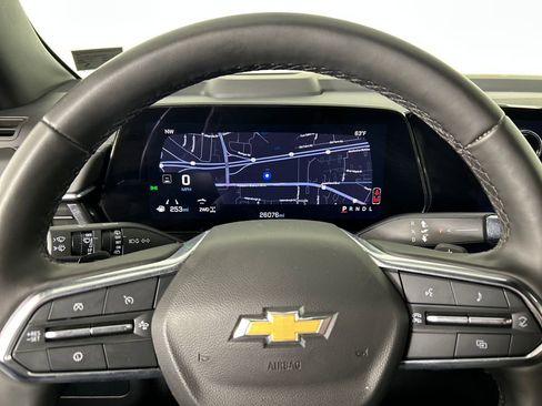 Used 2025 Chevrolet Tahoe LT image 13