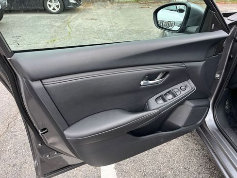 Used 2025 Nissan Sentra SV image 20