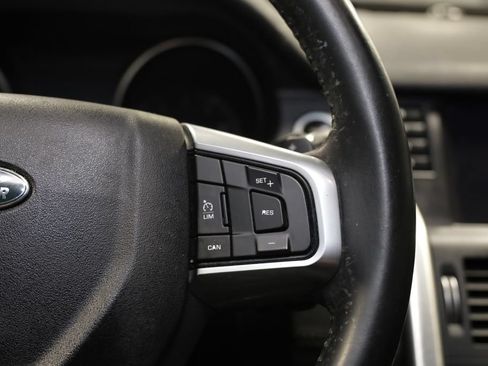 Used 2017 Land Rover Discovery Sport SE AWD/4WD image 25
