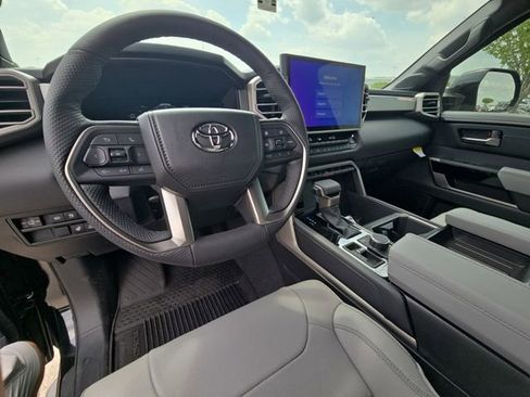 New 2026 Toyota Tundra Limited AWD/4WD image 15