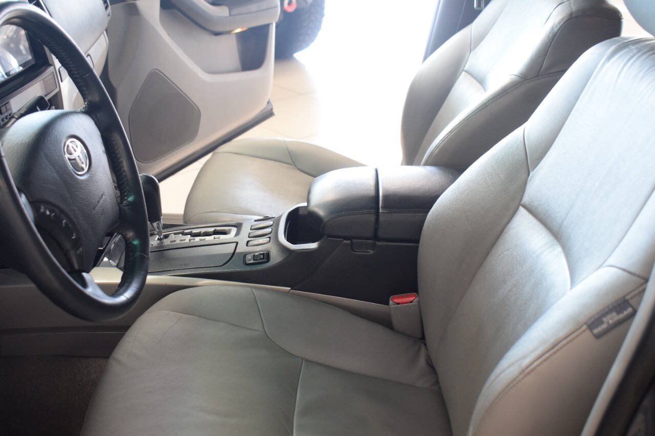 Used 2007 Toyota 4Runner Limited AWD/4WD image 34