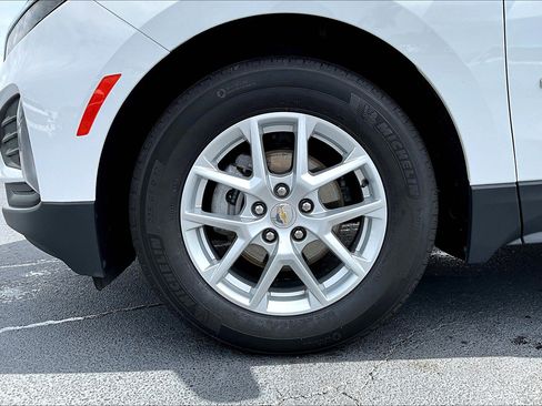 Certified 2024 Chevrolet Equinox LT image 7