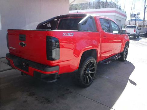 Used 2018 Chevrolet Colorado Z71 image 3