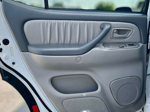 Used 2003 Toyota Sequoia Limited image 14