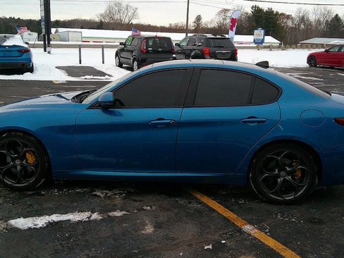 Used 2019 Alfa Romeo Giulia Ti Sport w/ Quick Order Package 22S Sport image 7