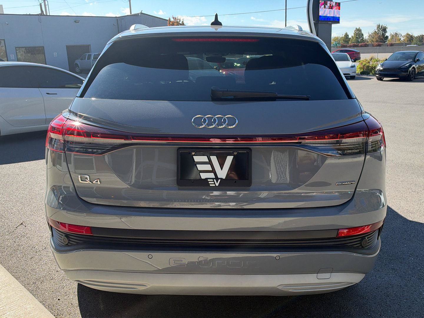 Used 2022 Audi Q4 e-tron Premium w/ Convenience Package AWD/4WD image 7