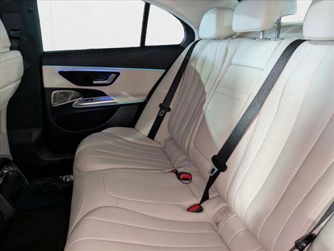 New 2026 Mercedes-Benz E 350 Sedan image 18