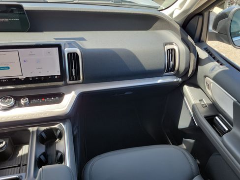 New 2027 Ford Expedition Max Active RWD image 14